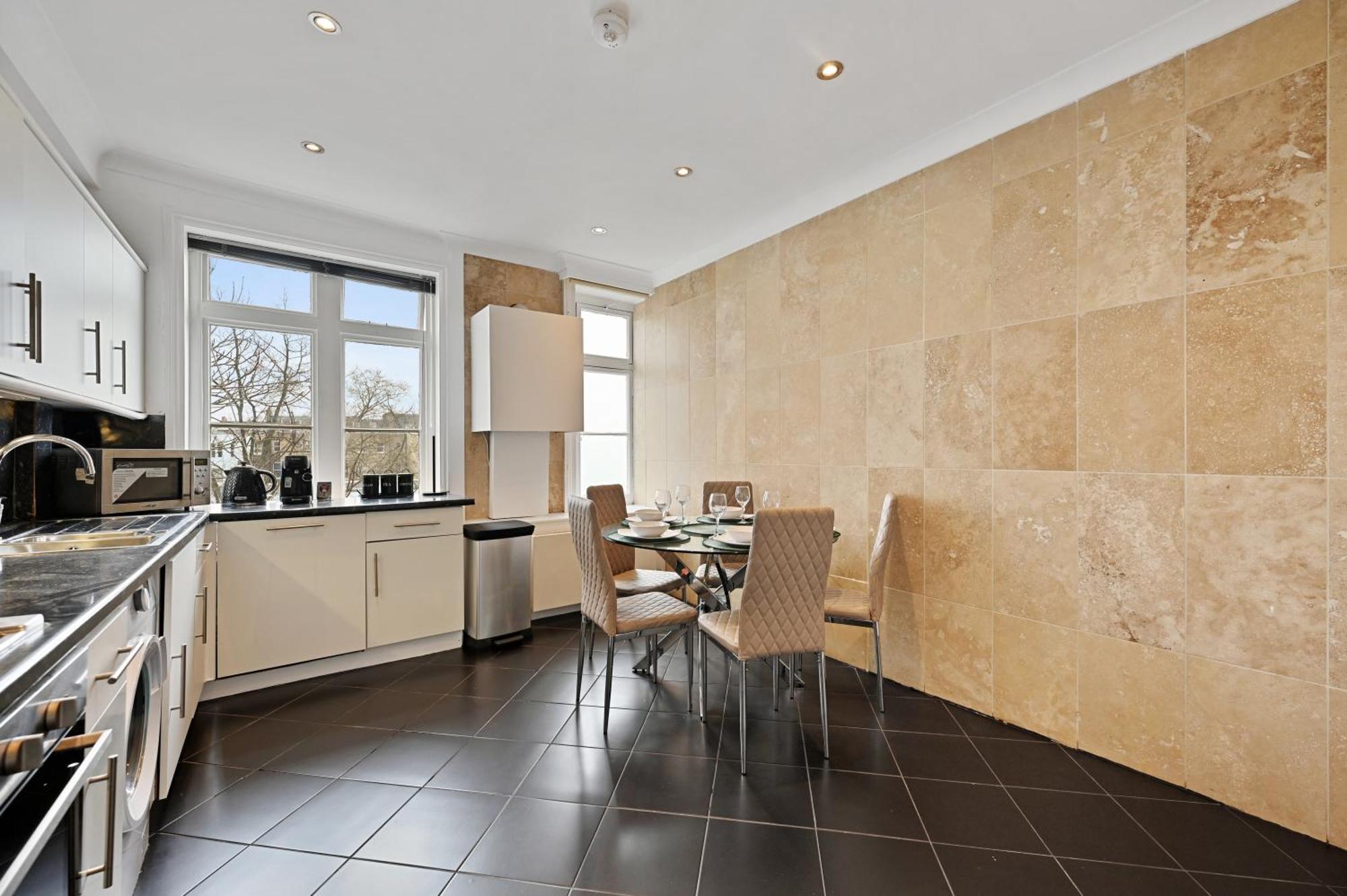 Apartamento Beautiful 2 King Size Beds 2 Bath- Sleeps 5 In Earls Court Londres Exterior foto