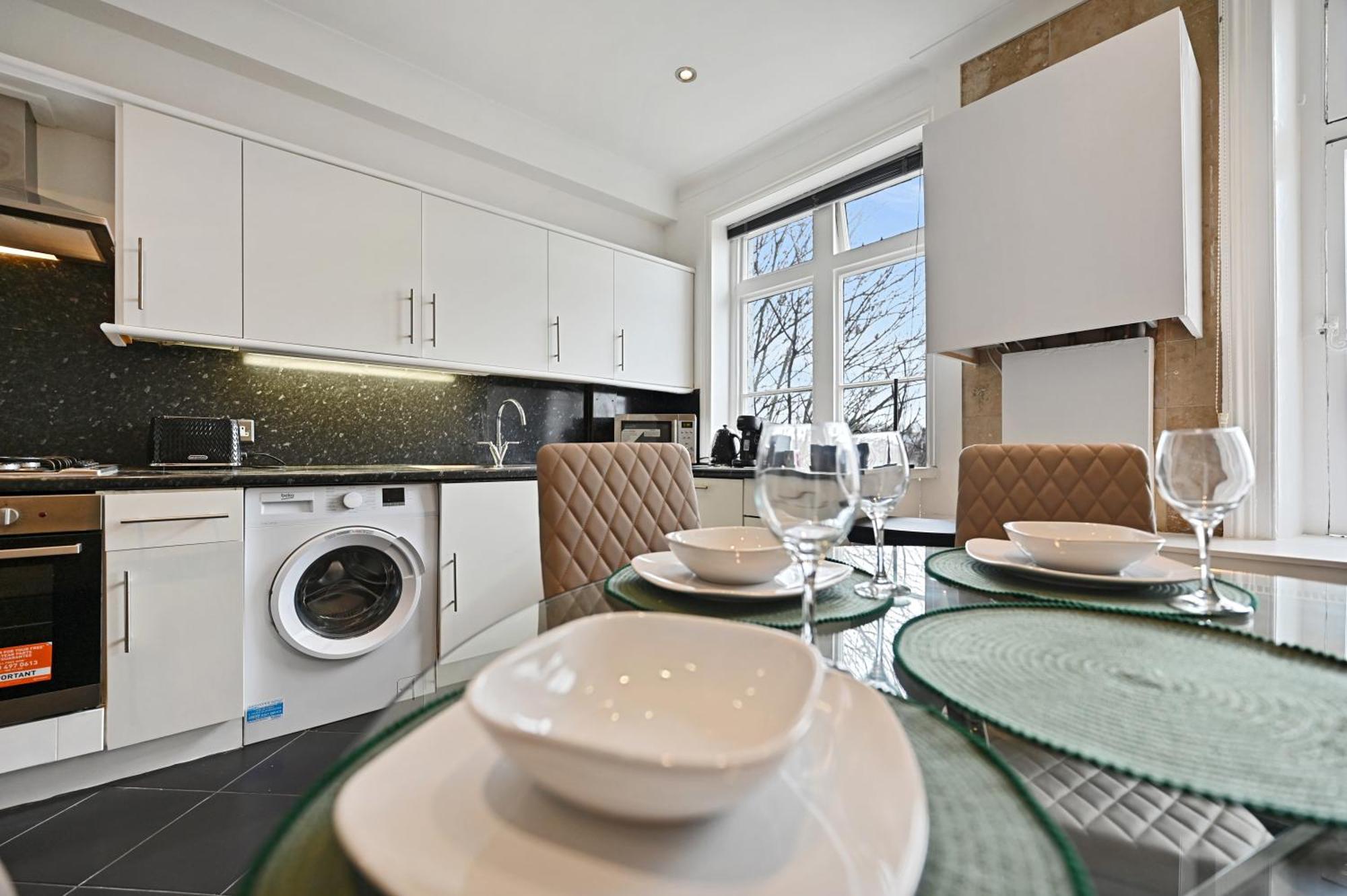 Apartamento Beautiful 2 King Size Beds 2 Bath- Sleeps 5 In Earls Court Londres Exterior foto