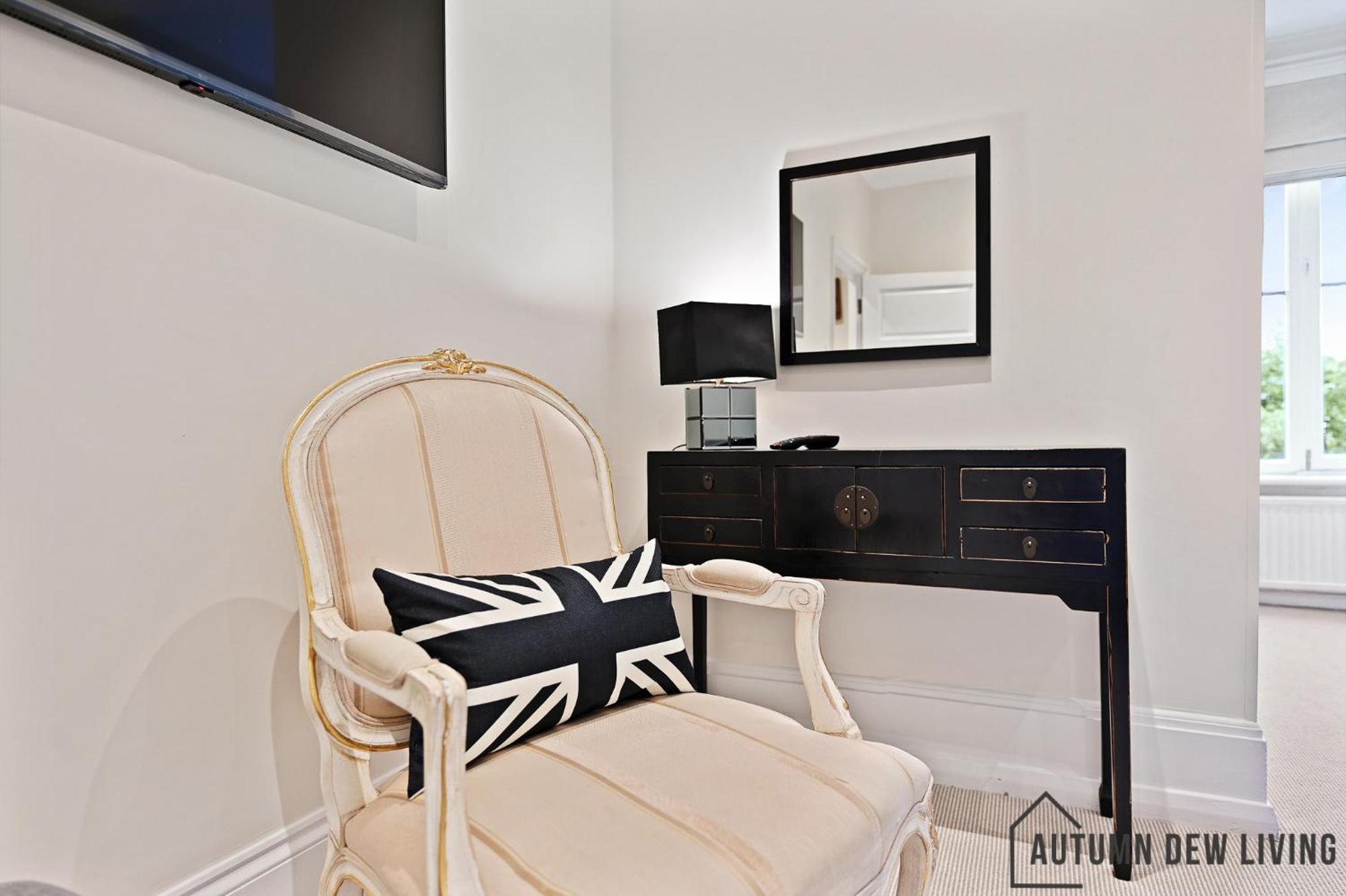 Apartamento Beautiful 2 King Size Beds 2 Bath- Sleeps 5 In Earls Court Londres Exterior foto